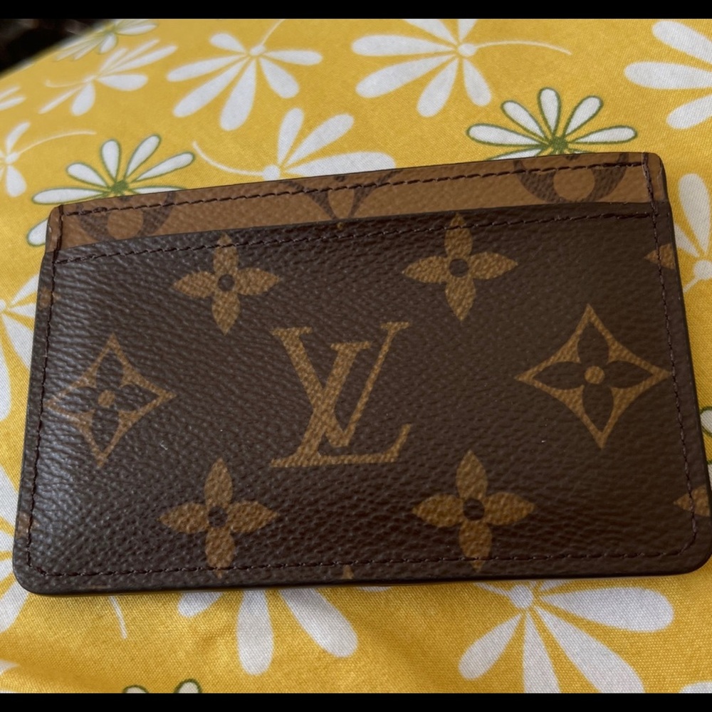 Louis Vuitton reverse monogram card holder
